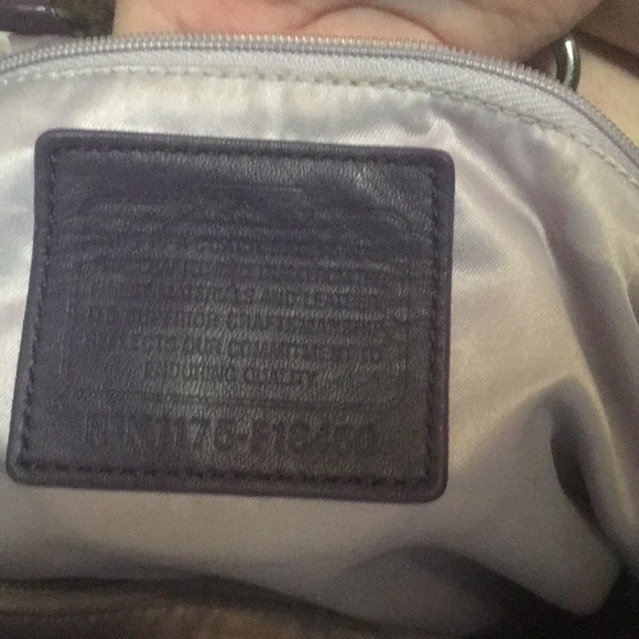 New coach bag with tags - Picture 3 of 3